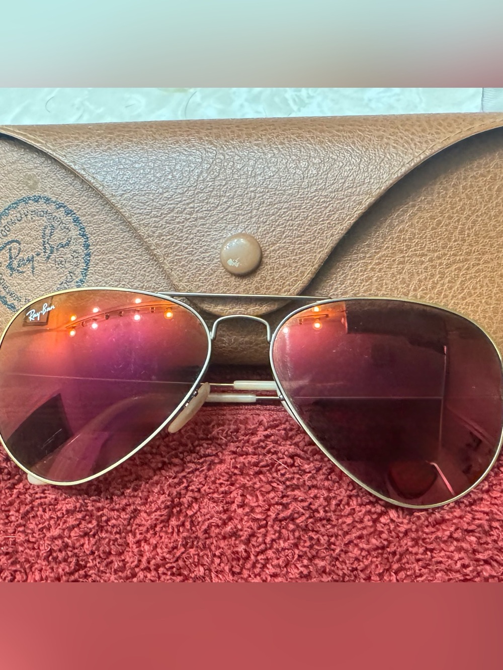 Ray ban Aviator Sunglasses with red sunset Mirrored Lenses